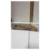 Trucks N stuff loves semi truck and trailer 1/87