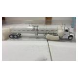 Generic hot oil tanker 1/87 scale