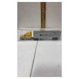 1:87 scale semi truck and trailer