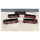 5 HO Scale Hopper Style Cars.  SOO LINE & M-St.L
