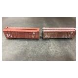 2 Roundhouse 40ï¿½ Box Cars Unlettered Truss Side