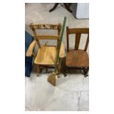 2 kids Chairs & Broom Approx. 15.5x22.5x23