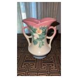 Hull pottery vase with 2 handles