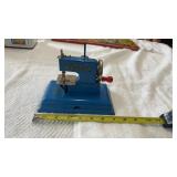 Kayan EE Toy Tin Sewing Machine