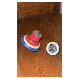 2 spinning top tin toy