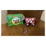 Walk away toys by Marx milking cow in original