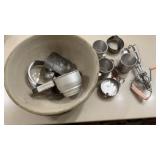 Kitchen utensils with Big Bowl