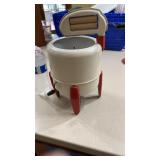 Kids Tin Toy Washing Machine.  Might be missing