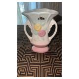Hull pottery vase with 2 handles