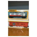 2 HO Scale Bachmann Railroad Cars