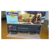 Athearn Cotton Belt 8322 Cotton Belt Locomotive