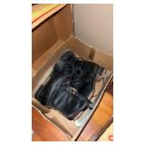 Brunswick sports menï¿½s black ice skates size 9