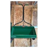 Scottï¿½s  metal spreader model PF-2