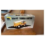 Terra Gator  1644-T dry spinner application
