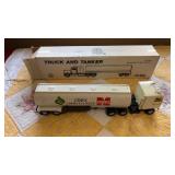 ERTL 1:25 Scale Tractor Trailer(Tanker) Cenex