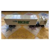 1/25 Scale? Tractor Trailer Farmland Right