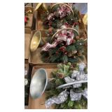 3 Holiday Trumpets Decor
