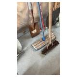 Long handle tools