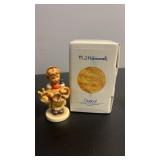 Goebel Hummel figurine pretzel girl with original
