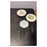 Decorative plates with 4 plate stands