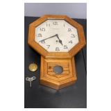 New Haven Wall Clock approx 21.5 inches tall with