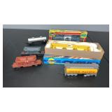 6 HO Railroad Cars, Tankers, Grain Cars and more,