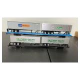 4 HO Scale Box Cars