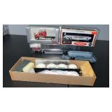 5 HO Semi Truck Trailers, Flatcars, Bus