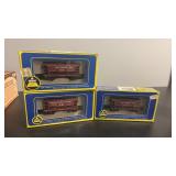 HO SCALE AHM  GREAT NORTHERN 88003  and Chicago &