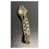 Womanï¿½s silver tone watch
