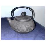 Japanese Iwachu Nambu Cast Iron Tetsukyusu Teapot