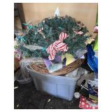 Holiday Wreathes in Tote