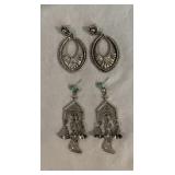Vintage Pair of Silvertone Dangle Earrings