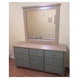 Vintage Chest of Drawers w/ Mirror