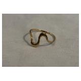 14KT Gold Curved Heart Beat Design Ring