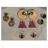Vintage Gold Tone Enameled Earrings - 5