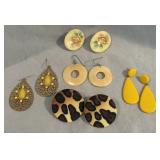 Vintage Collection of Costume Earrings - 5