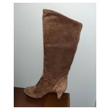 C. 1970 Suede Ladies Heeled Boots Size 7.5