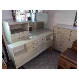 C 1950 Dixie Blonde Five Piece Bedroom Set