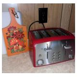 Vtg Kenmore 4-Slice Toaster & 1970 Cutting Board