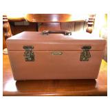 C 1950 Trans World Creation Hard Shell Train Case
