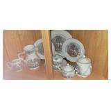 LARGE AVON DISH SET