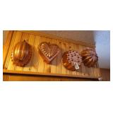 4 HANGING CAKE MOLDS