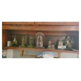 SHELF OF TRINKETS