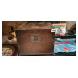 PADDED TRUNK