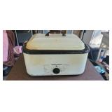 LARGE HAMILTON BEACH ROASTER