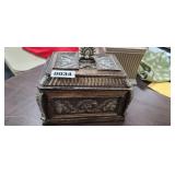 PRETTY STORAGE BOX