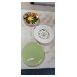 3 DECORATIVE PLATES