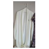 WHITE WOMENS JACKET SIZE L