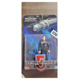BABYLON 5 CAPTAIN JOHN SHERIDAN FIGURINE